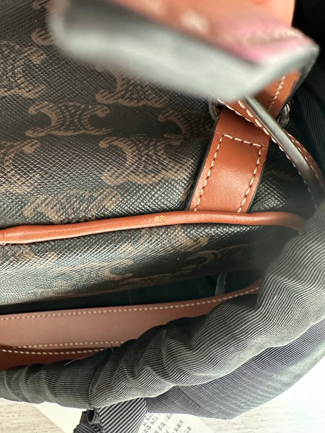 셀린느 미니백팩 상품이미지5