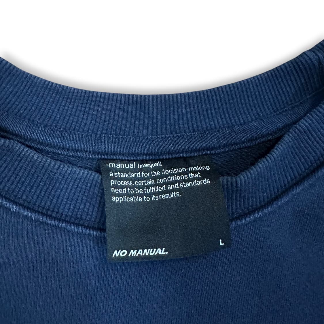 노메뉴얼 맨투맨 상품이미지4