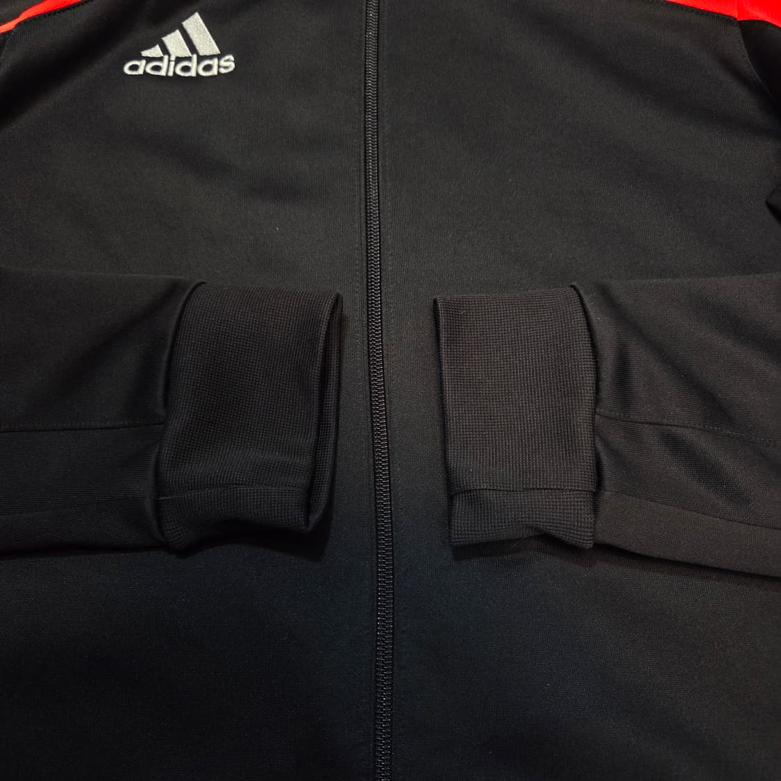 아디다스 삼각로고 져지 (M)
 상품이미지3