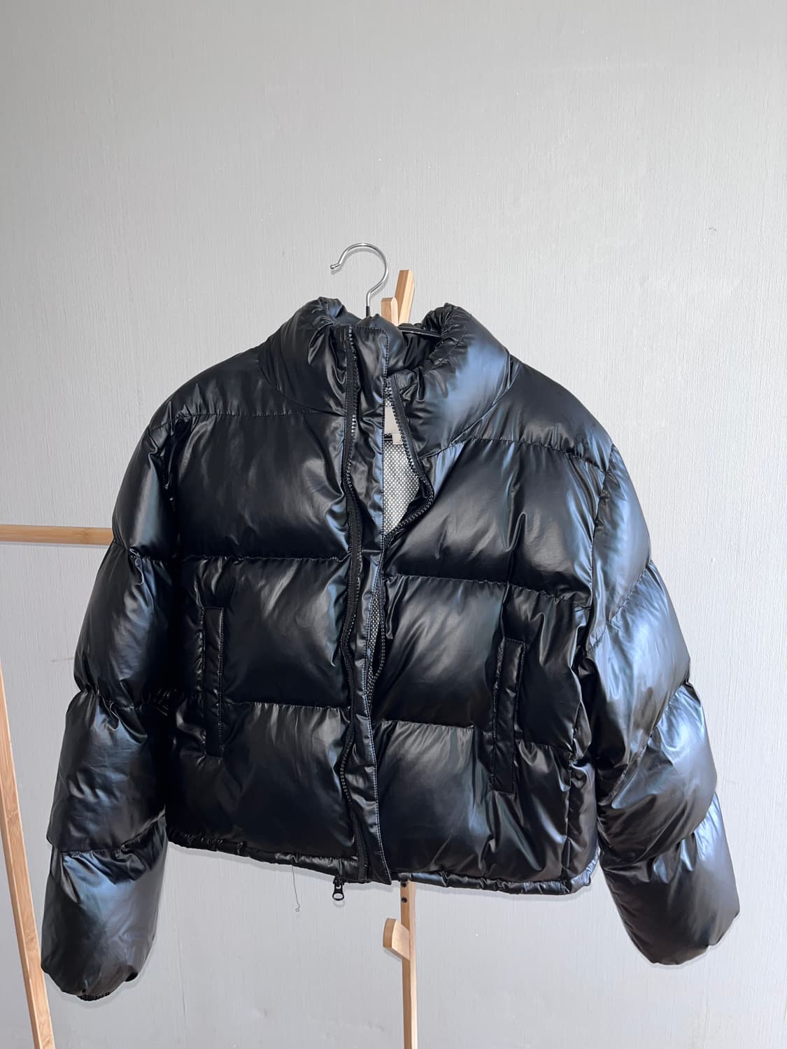 유광 크롭 패딩 상품이미지1