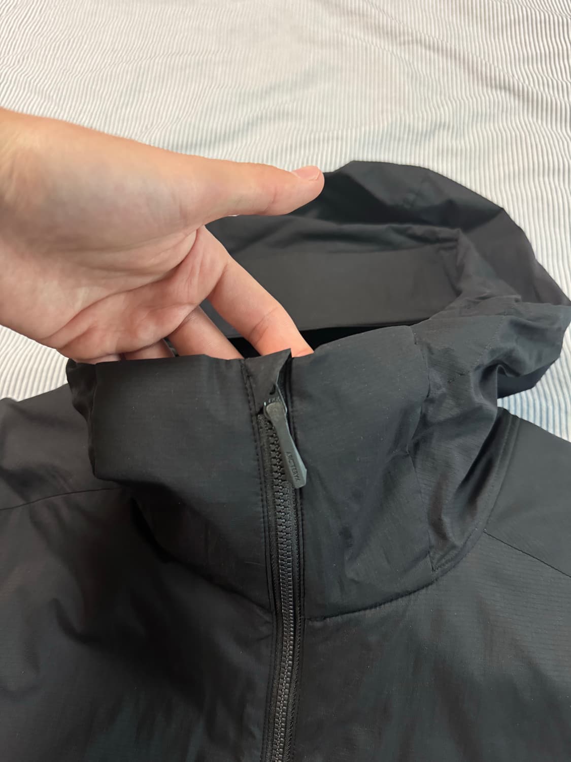 (S급) 아크테릭스 아톰 SL 후디 블랙  상품이미지5