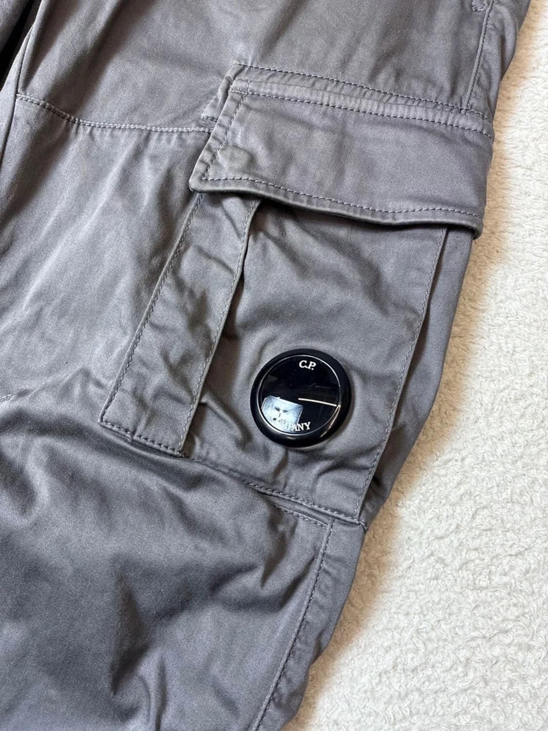 CP 컴퍼니 메탈릭 고글 카고 팬츠 PN7405 상품이미지5