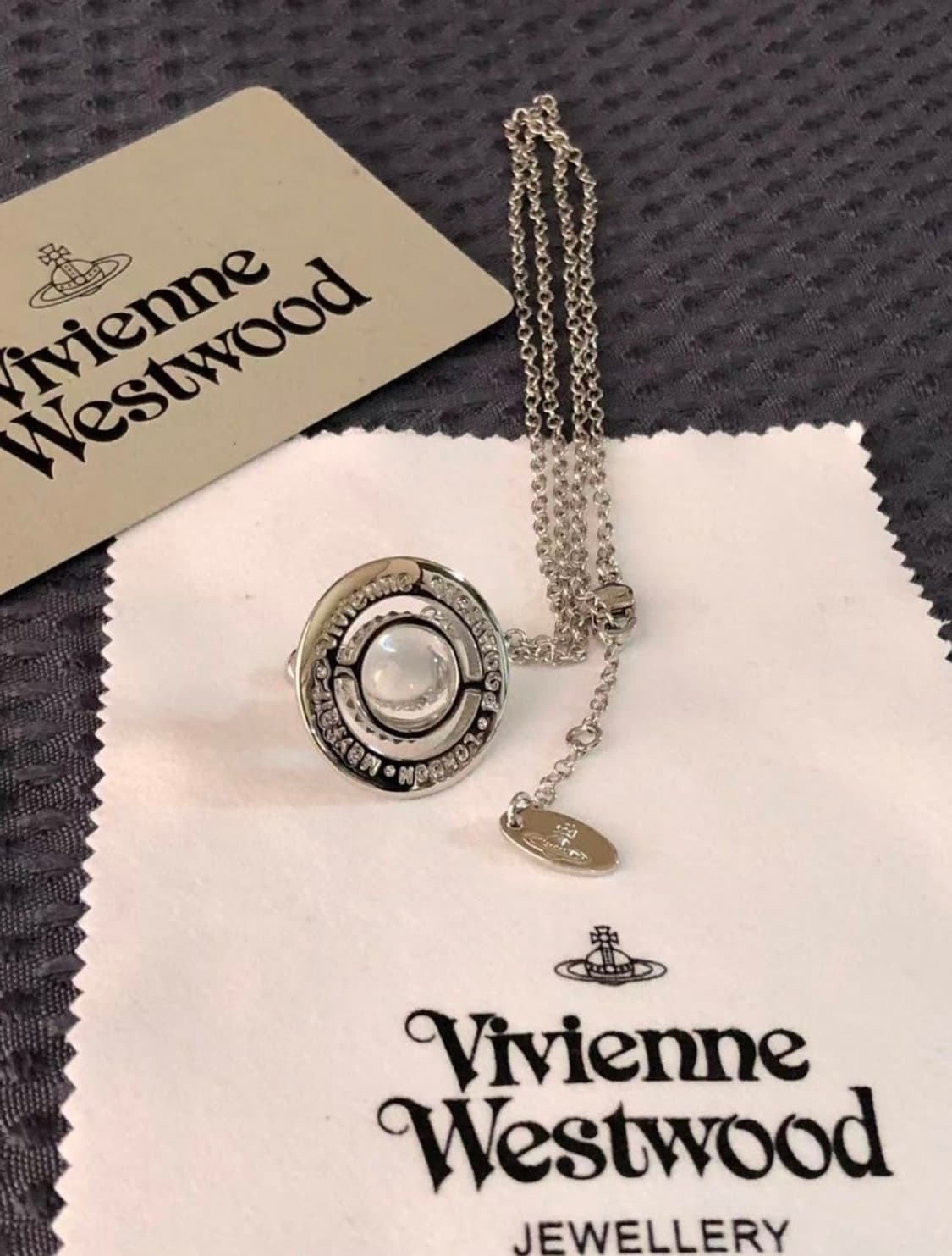 비비안웨스트우드 아카이브 클리어 크리스탈 3d orb 팬던트 목걸이 상품이미지4
