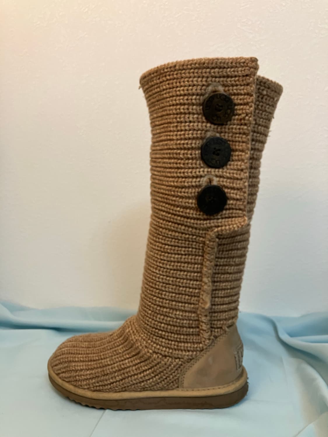 어그 ugg 호주어그 클래식 카디 브라운색상 니트부츠 상품이미지5