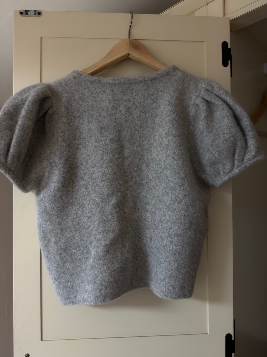 프리베일 퍼프 반팔니트 (지나정 착용) 상품이미지3