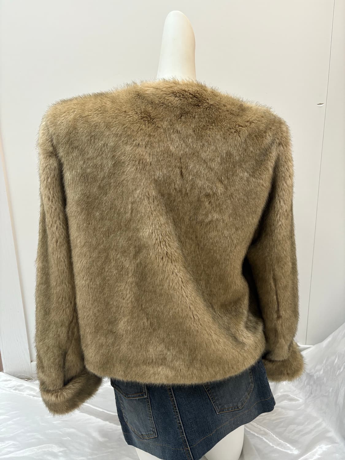 Y2K 페이크퍼 자켓 상품이미지4