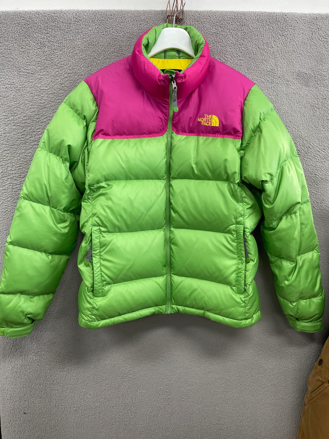 노스페이스 눕시 핑크/그린 90 size 상태 민트급 상품이미지1