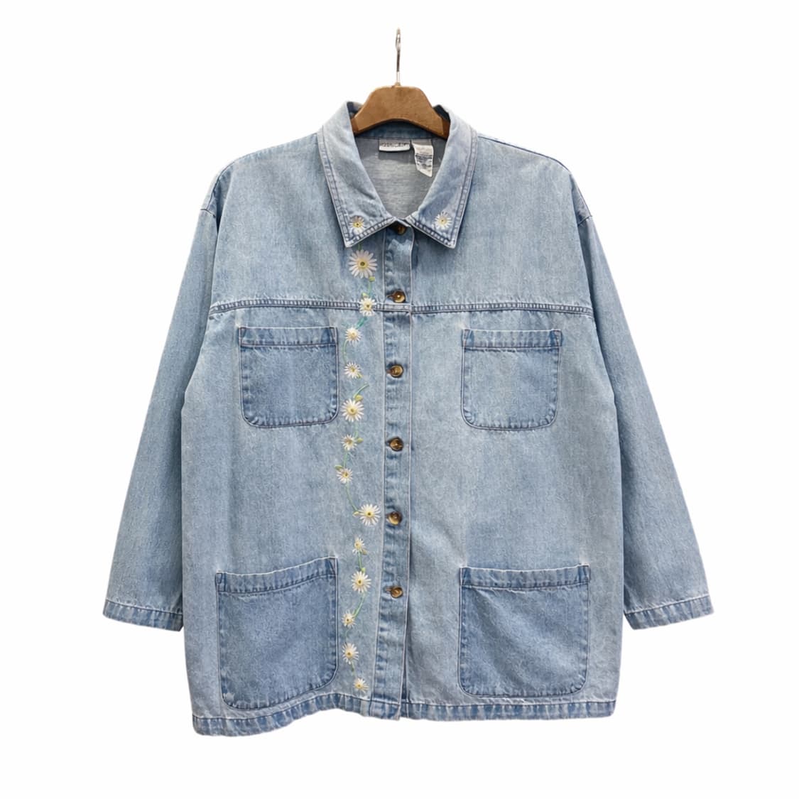 캐빈크릭 데이지 데님 워크자켓 4포켓 자수 디테일 연청 10% 할인 상품이미지1