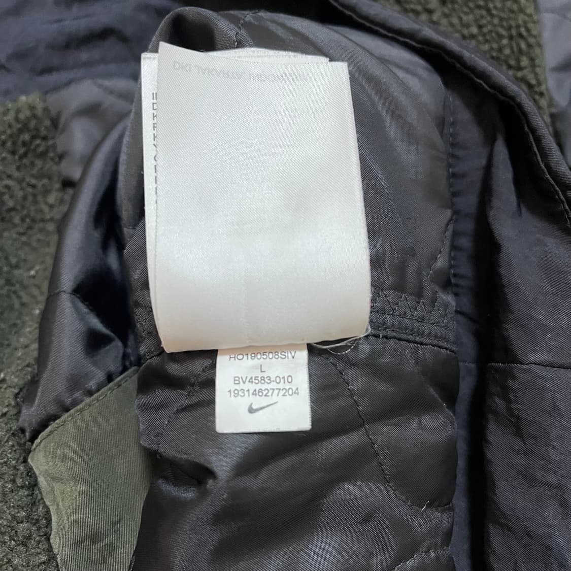 [정품] 나이키 올리브 블랙 후리스 퀄팅 점퍼 [ L ] 상품이미지5