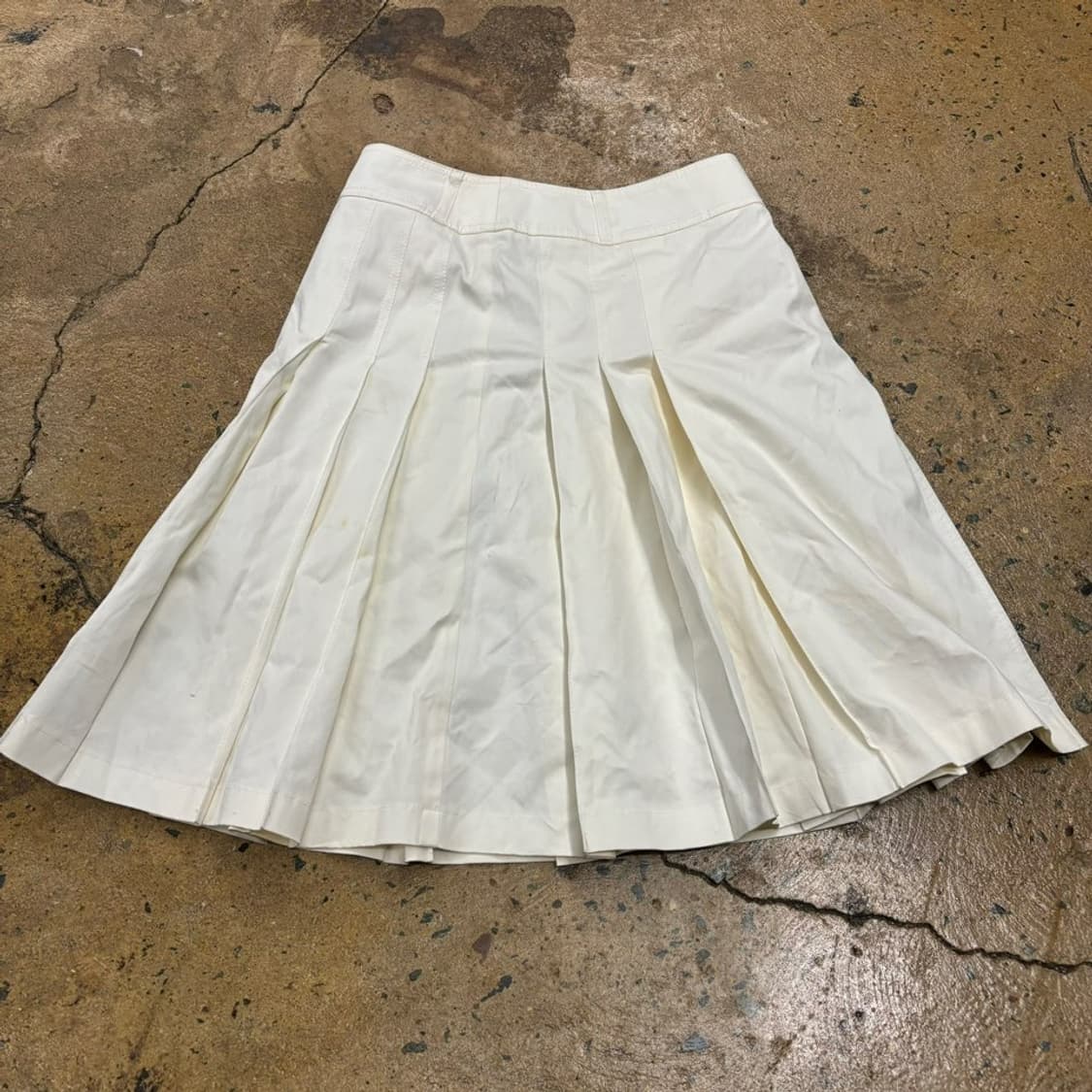 [정품/38] 버버리 화이트 플리츠 미디 스커트 상품이미지2