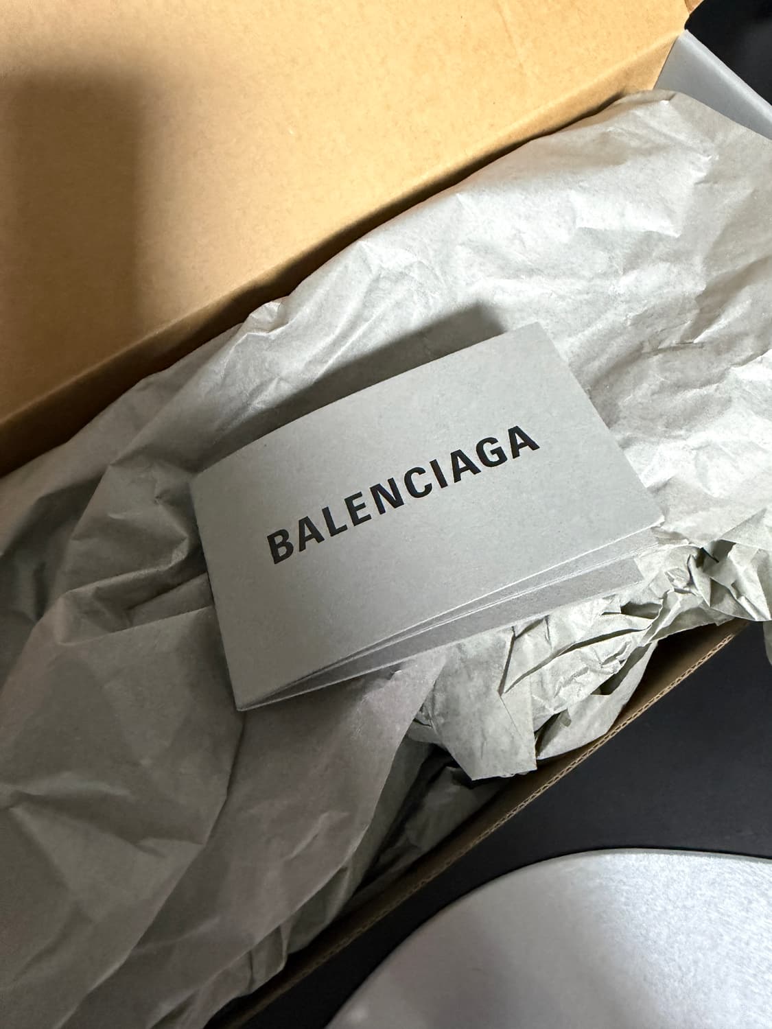 발렌시아가 제로 스니커즈 260 상품이미지3