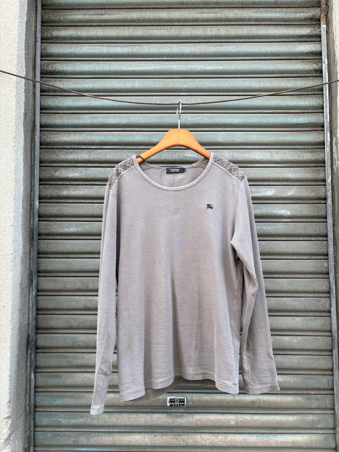 버버리 블랙라벨 슬리브 카키슬리브 상품이미지1