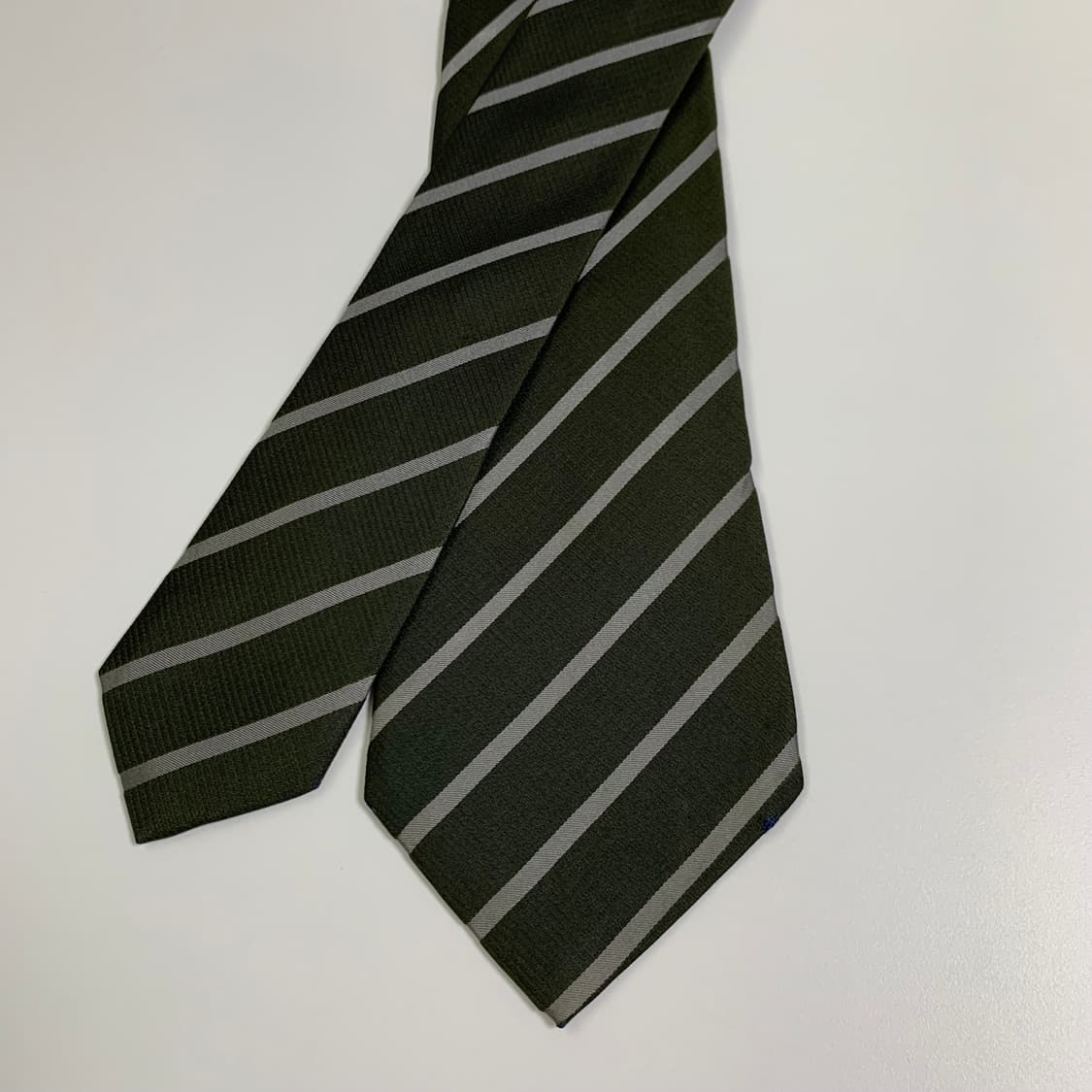 띠어리(Theory) 스트라이프 명품넥타이 클래식룩 A등급 상품이미지4