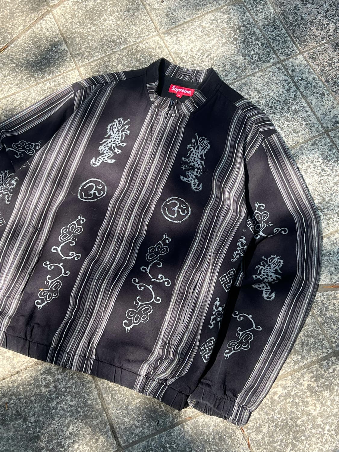 supreme 18ss Woven Batik Jacket  상품이미지2