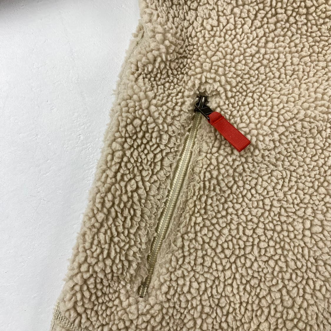 파타고니아 딥파인 레트로 쉐르파 자켓 (98) 상품이미지4