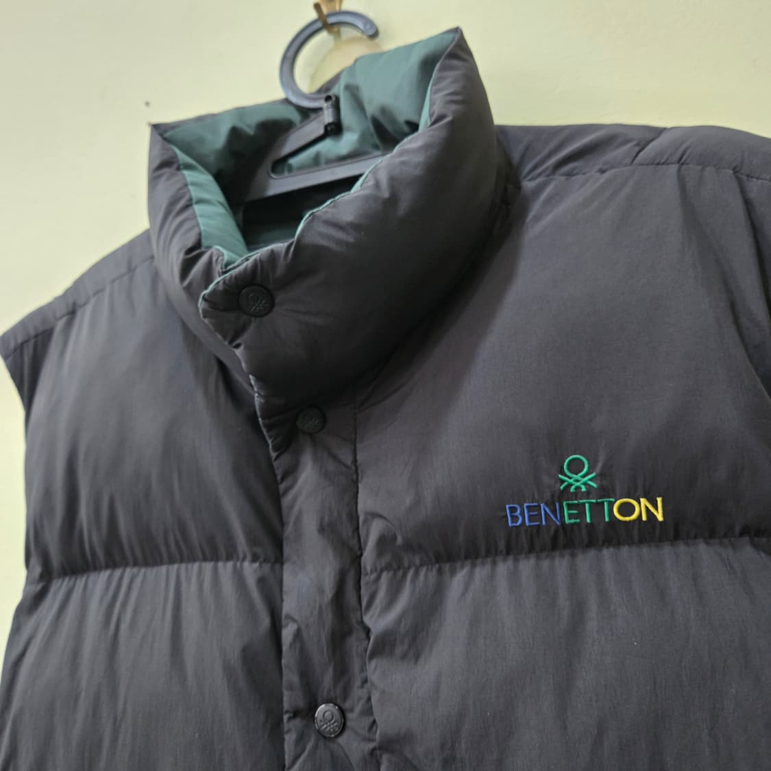 [2XL] BENETTON 양면 패딩 베스트 (블랙/그린) 상품이미지5