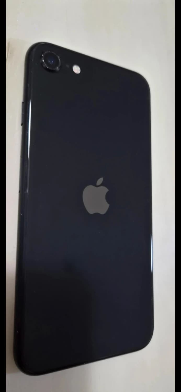 아이폰 SE 2세대 블랙 128기가 네고가능 상품이미지1