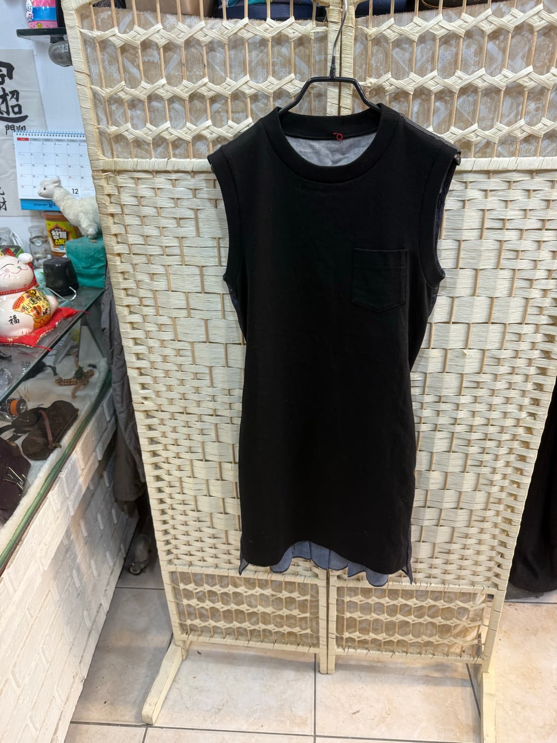 1/55 정품 사카이 원피스 팝니다 상품이미지1