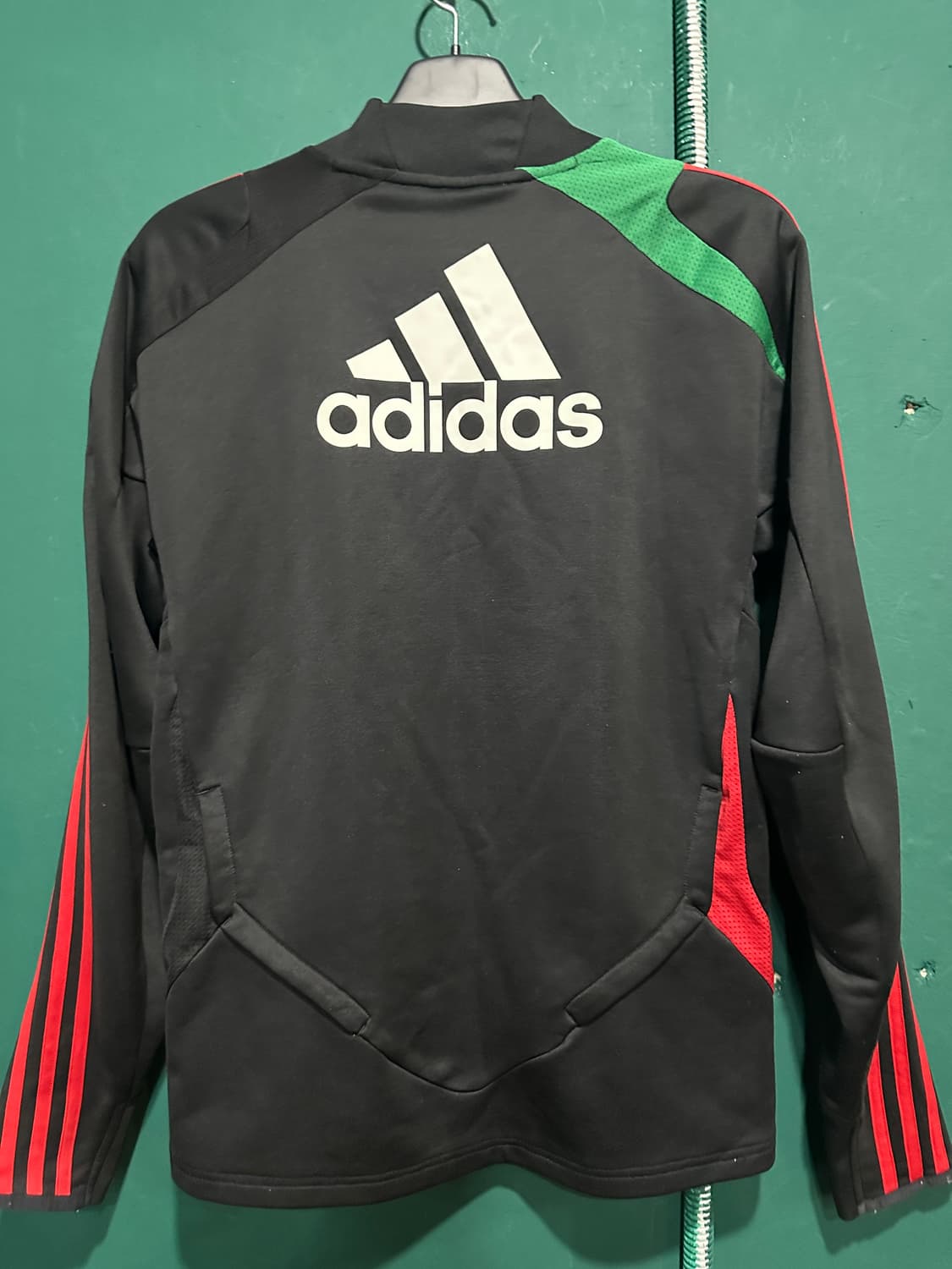 아디다스 ac밀란 트레이닝탑 100사이즈 상품이미지3