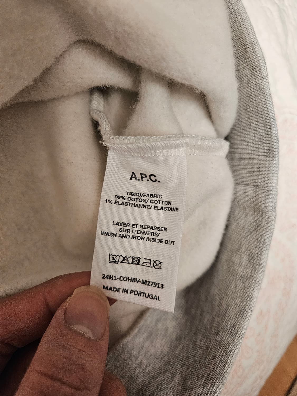 APC 기모 맨투맨 그레이 색상 L 사이즈 판매합니다! 상품이미지4