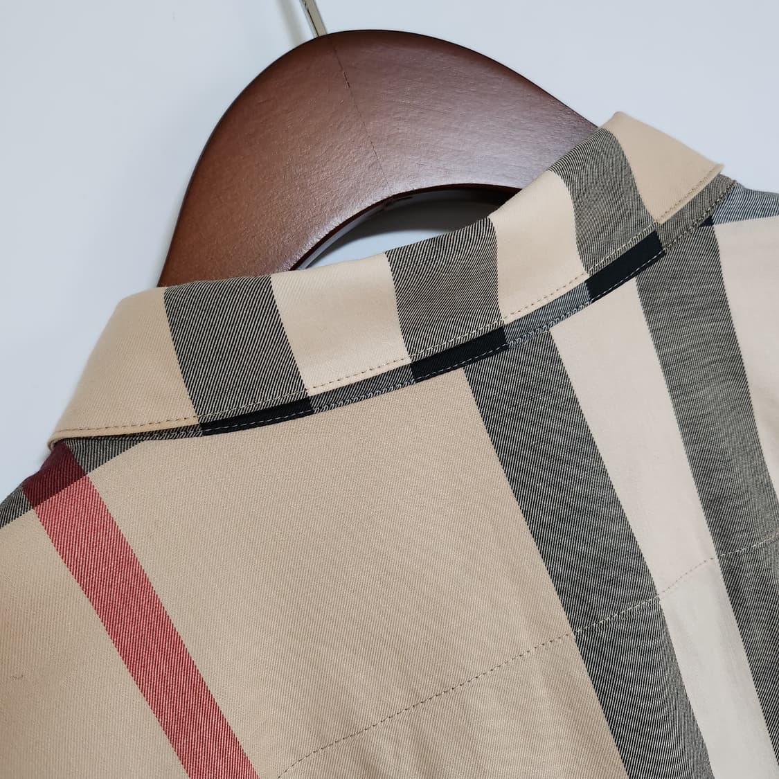 [L] 버버리 체크 스트레치 코튼 롤업 여성 셔츠 3918091 상품이미지6