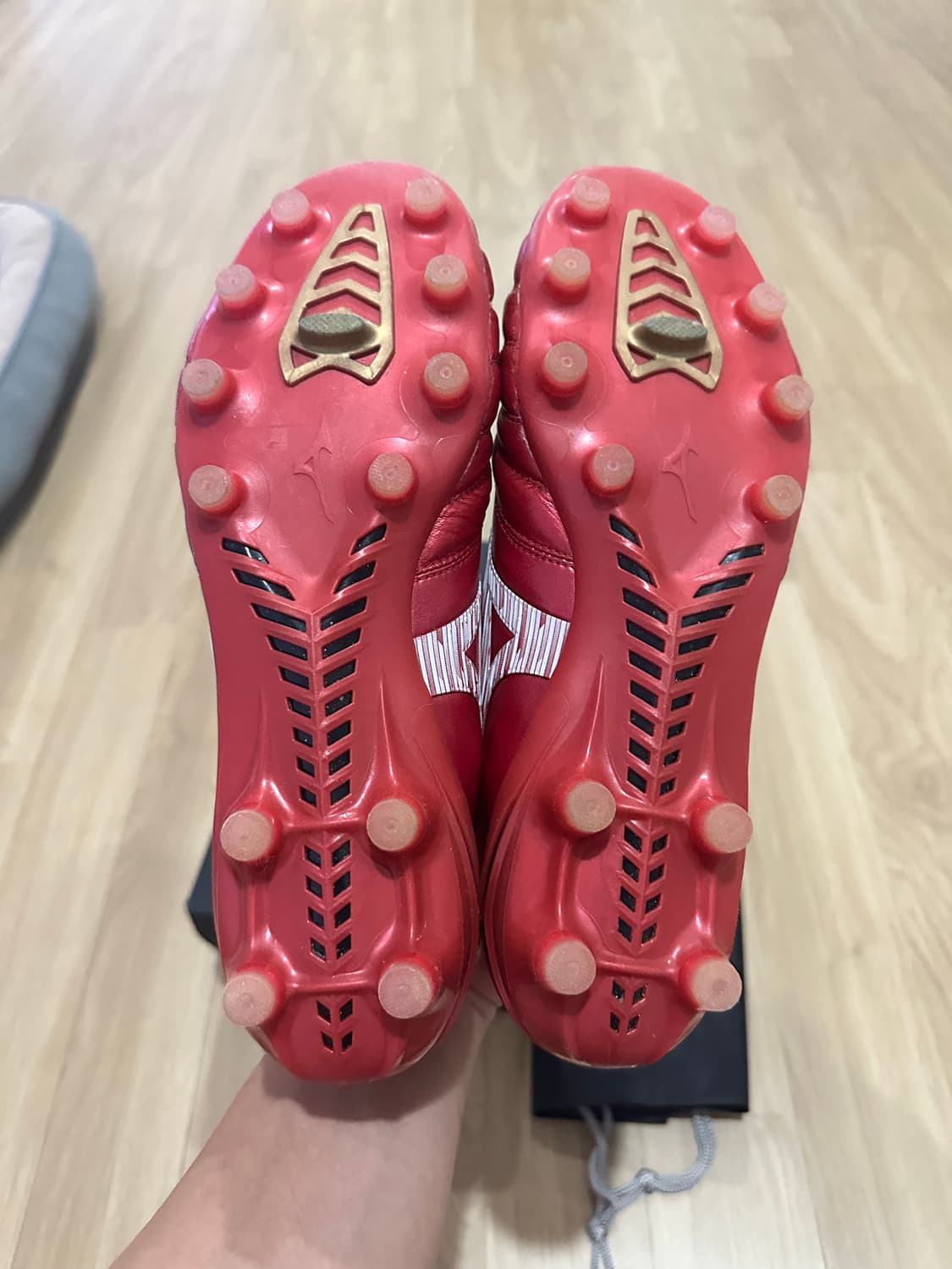 미즈노 모렐리아 네오4 JPN MD 265 루비 레드팩 축구화 상품이미지5