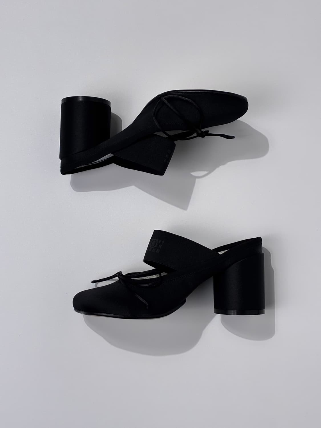 MM6 메종 마르지엘라 엘라스틱 발레 데콜레 플랫 힐 블랙 37사이즈 상품이미지4