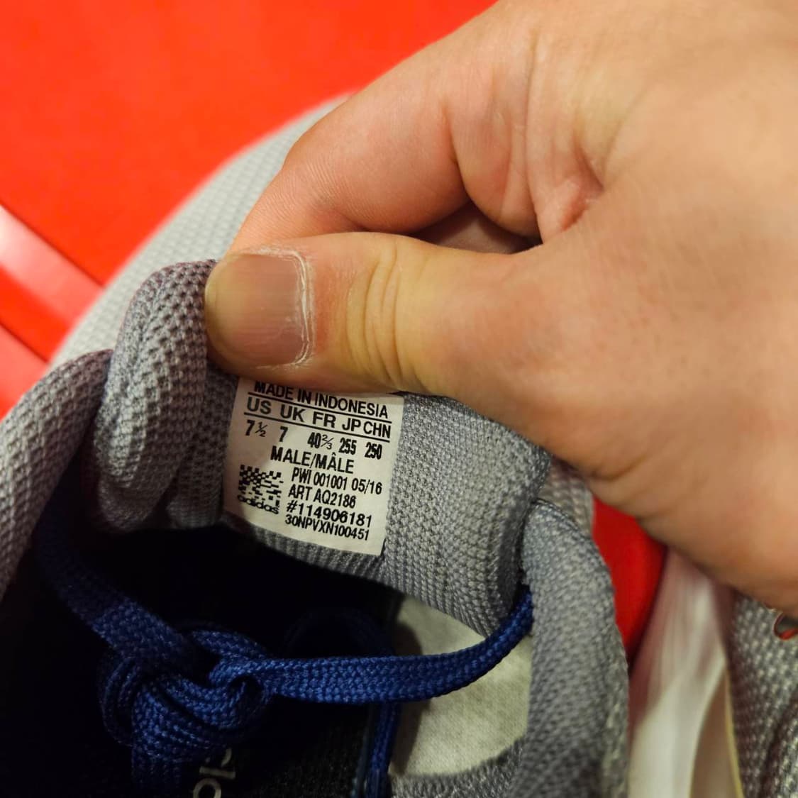 아디다스(Adidas) 코스믹 러닝화
250 size 상품이미지4