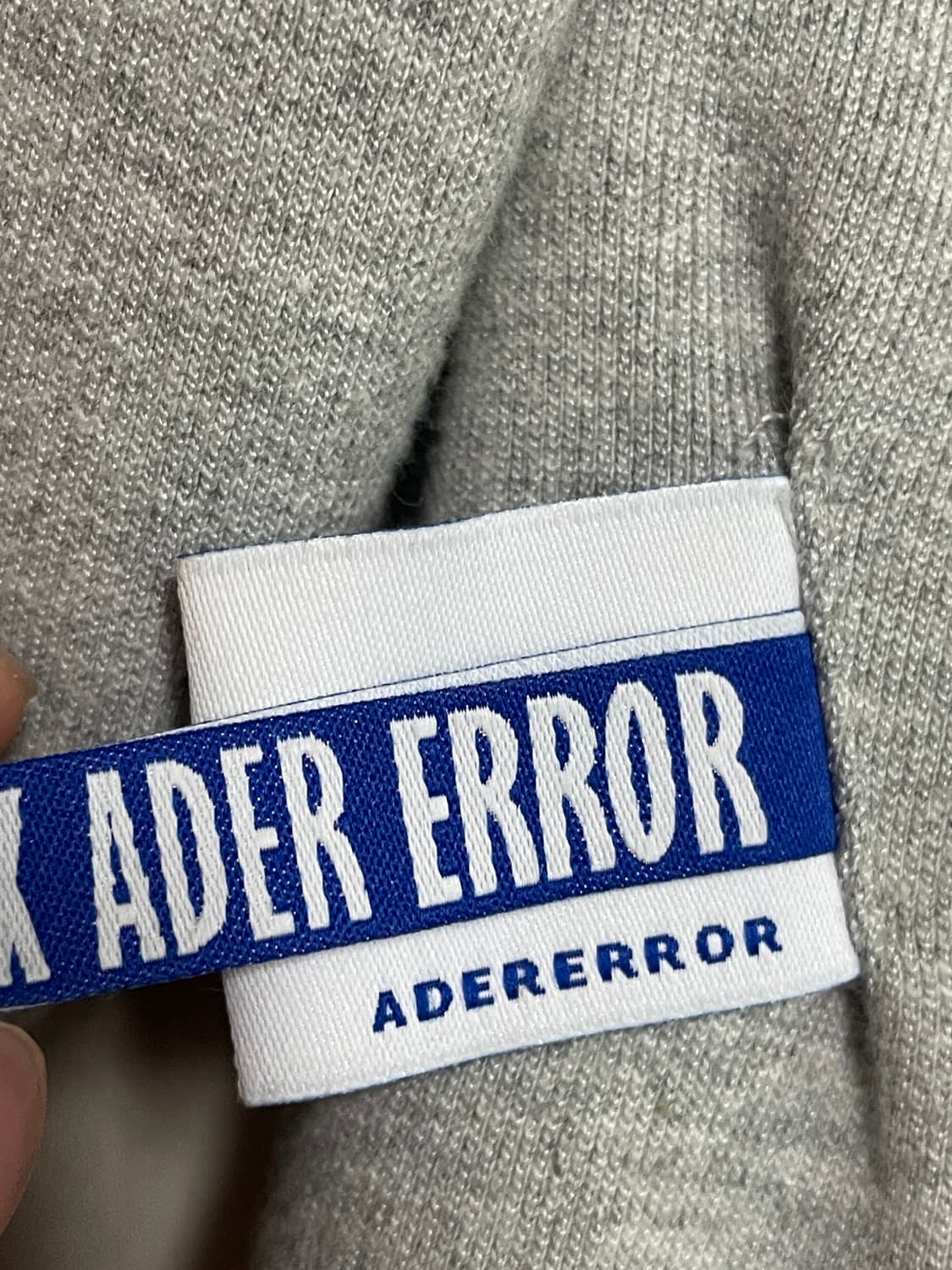 아더에러 메종키츠네 메디테이션 폭스 스웻셔츠 그레이 상품이미지10