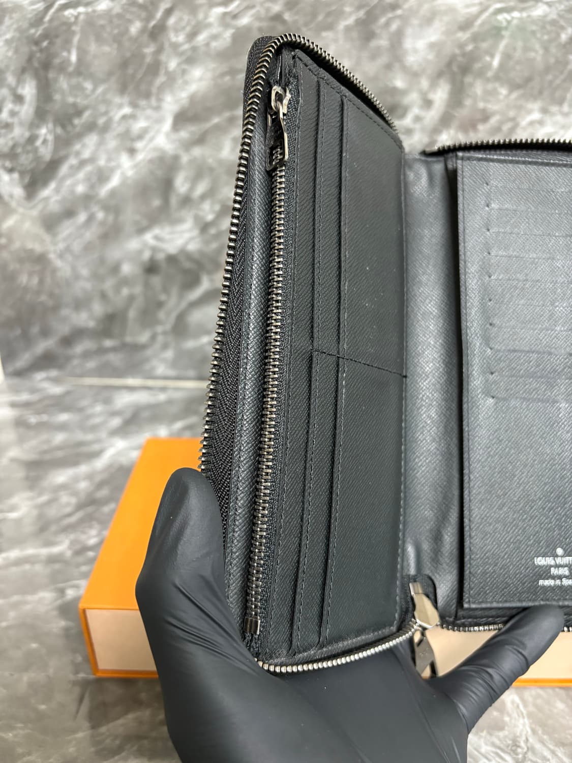 루이비통 이클립스 모노그램 지퍼돌이 장지갑 상품이미지4