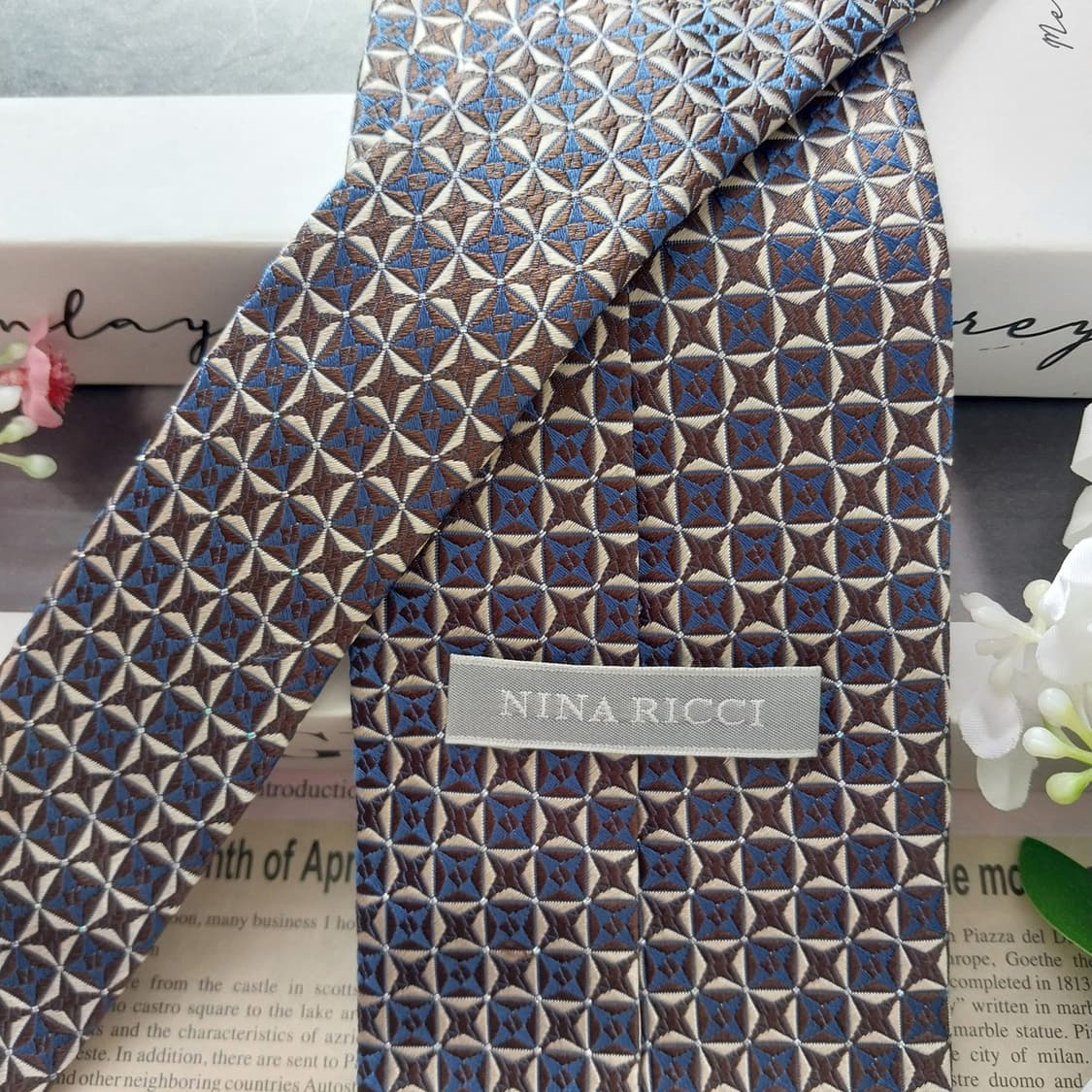 니나리치 실크 브라운 패턴 넥타이 8.7cm A+등급 K2065
 상품이미지5