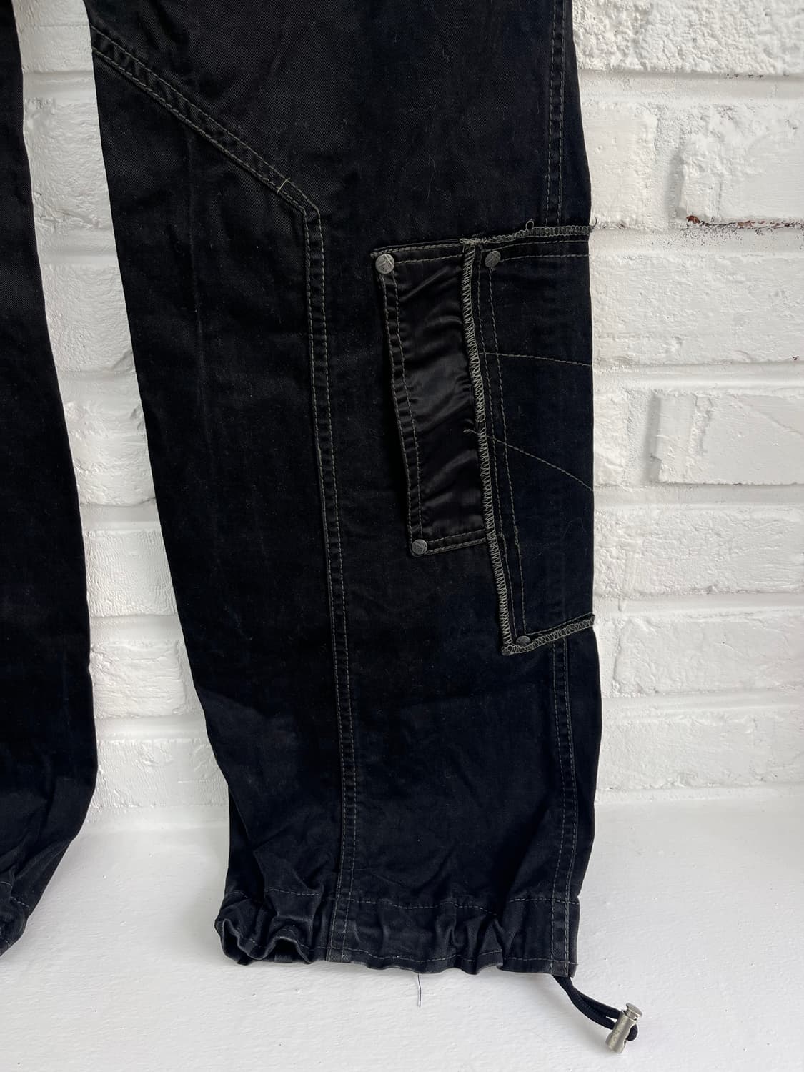 블랙 로우웨스트 카고팬츠 상품이미지3