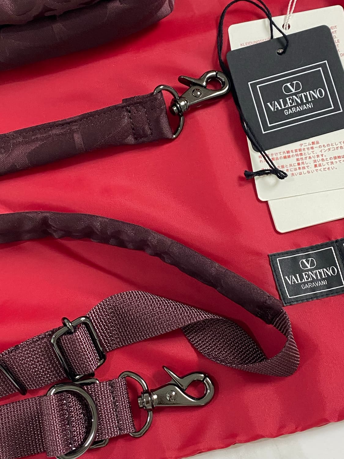 발렌티노x요시다포터 가라바니 로코 백 버건디 상품이미지5