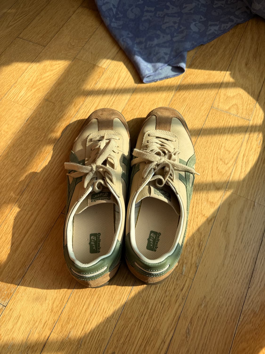 오니츠카 타이거 토쿠텐 베이지 그린 상품이미지3