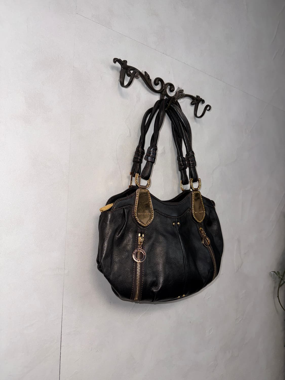 Vincis Bench dark brown shoulder bag 상품이미지2