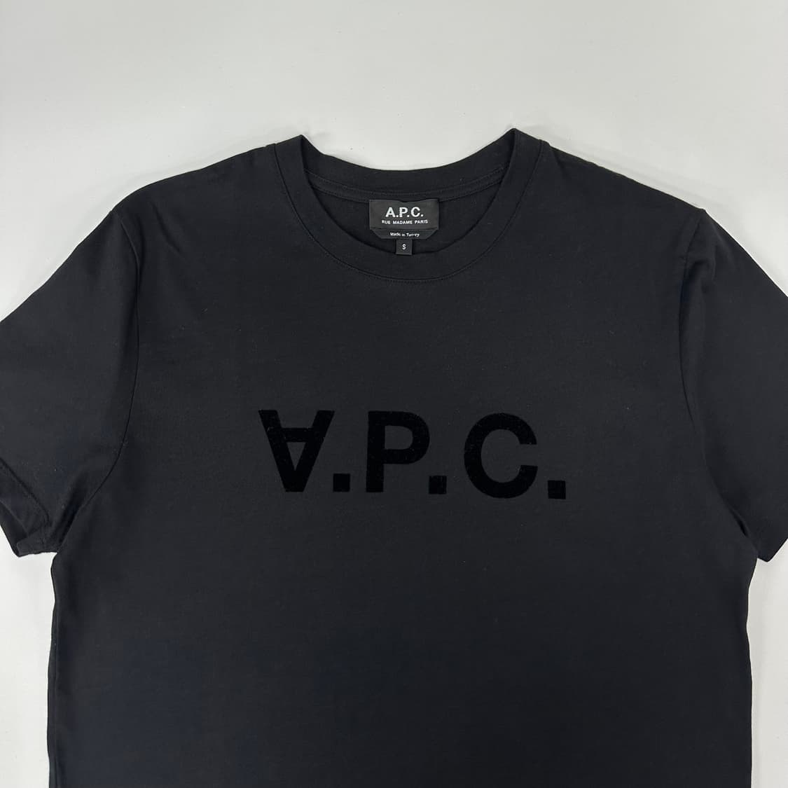 아페쎄 벨벳 로고 티셔츠 상품이미지2