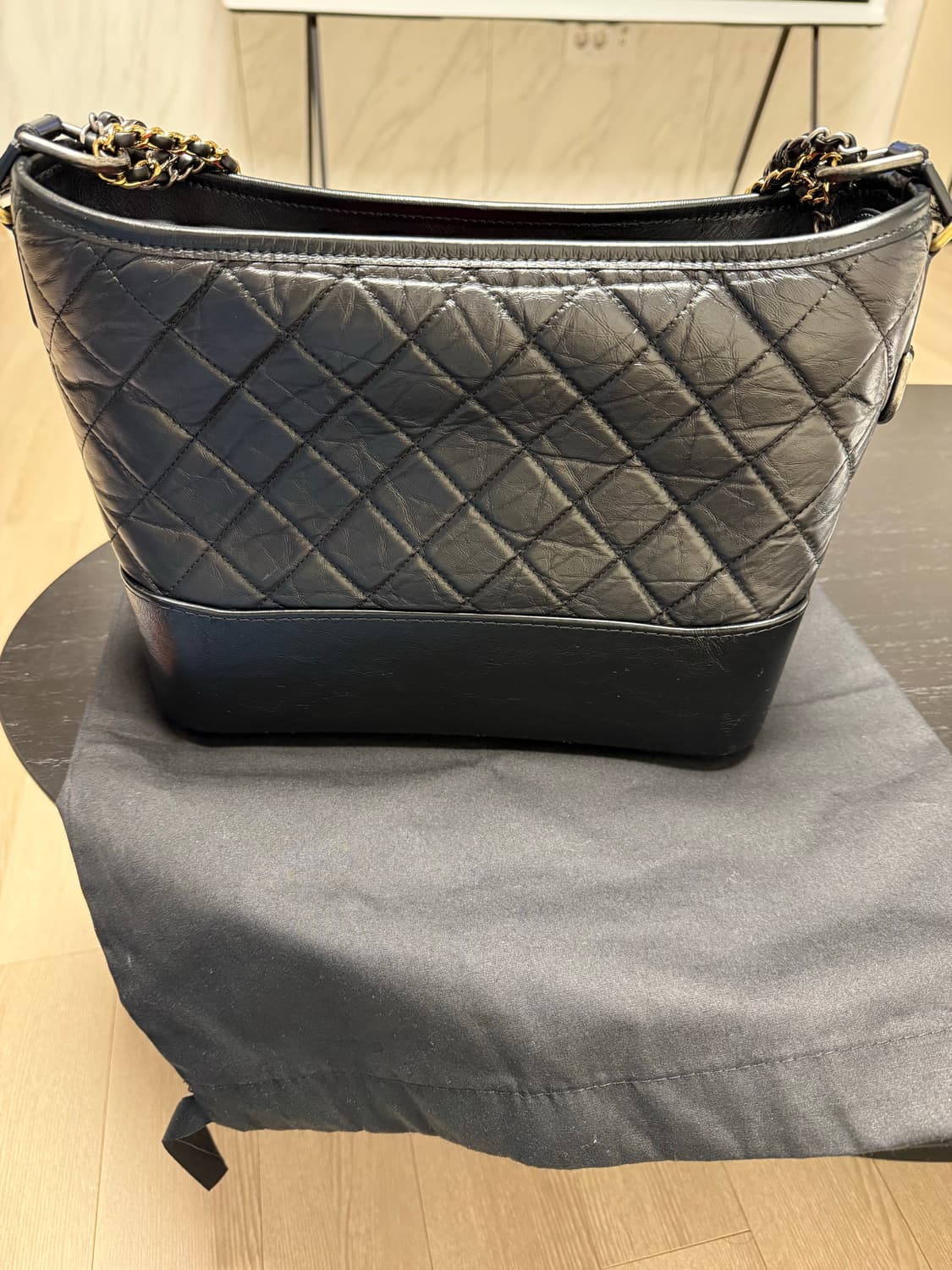 샤넬 빈티지카프스킨 호보백 신미듐 28번대 상품이미지2