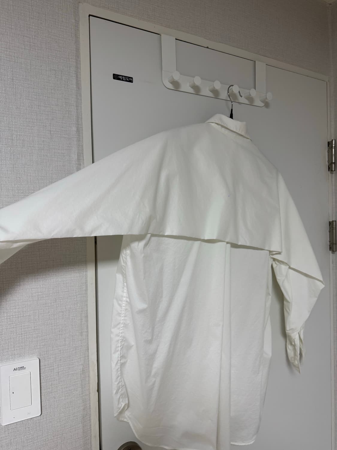 이세이 미야케 화이트 셔츠 상품이미지3