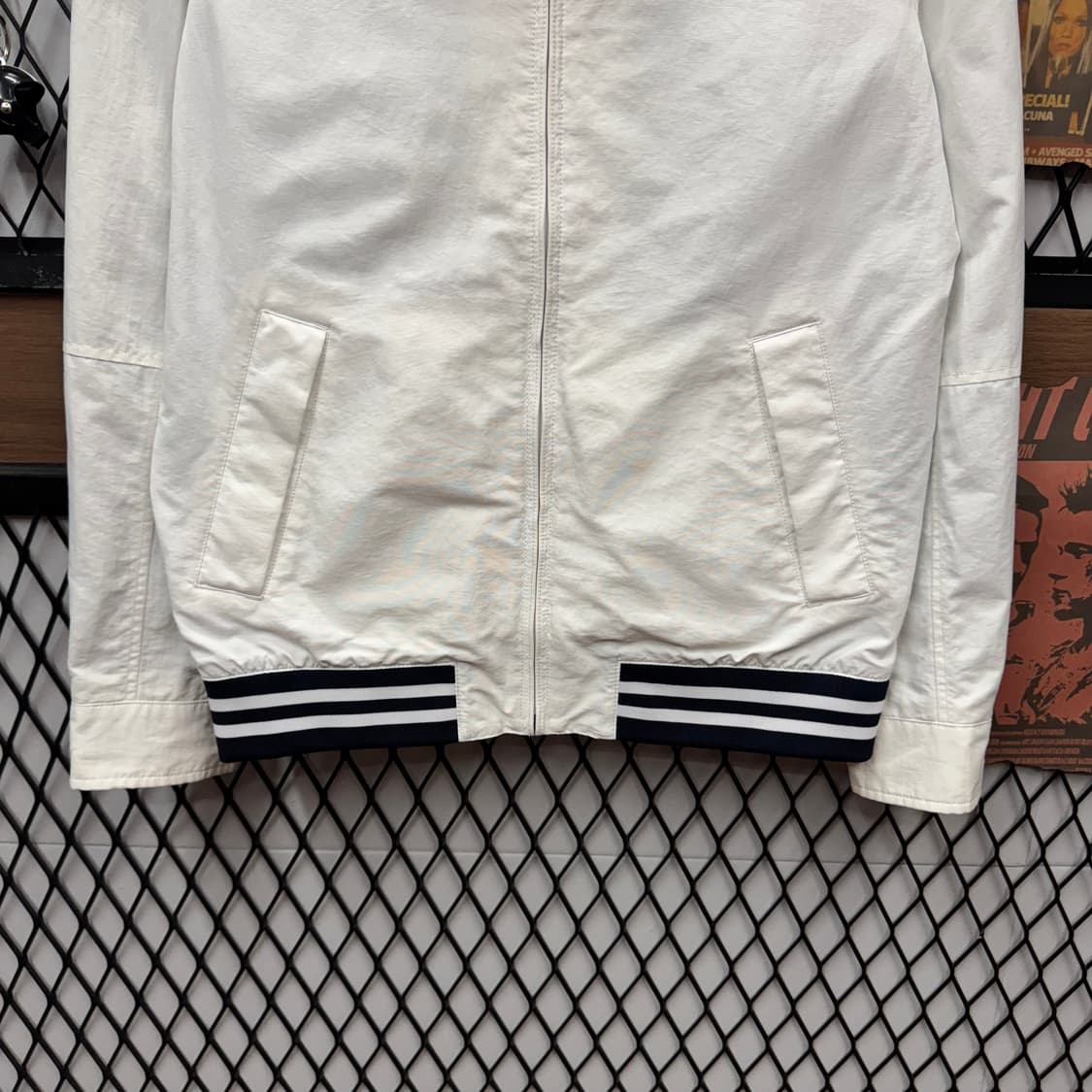 타미힐피거 코튼 캔버스 하이넥 집업 자켓 전면 로고 포인트 화이트 상품이미지4