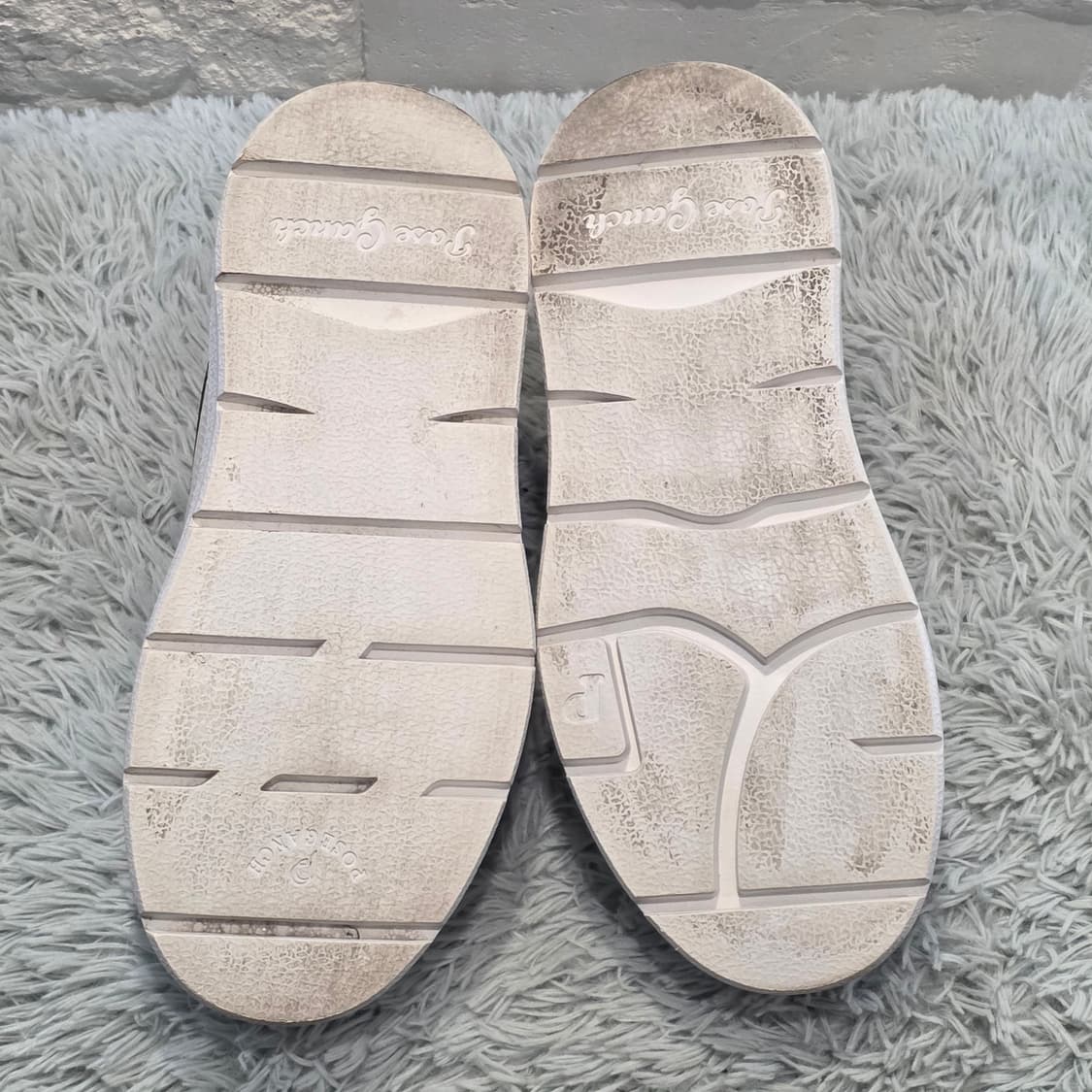 7a-3:포즈 갠치 에코 스웨이드 플랫폼 스니커즈 화이트 블랙 235mm 상품이미지8