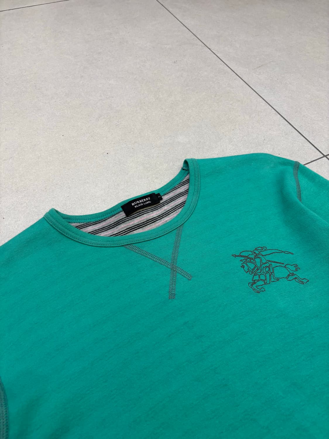 버버리 블루라벨 브이넥 롱슬리브 상품이미지4