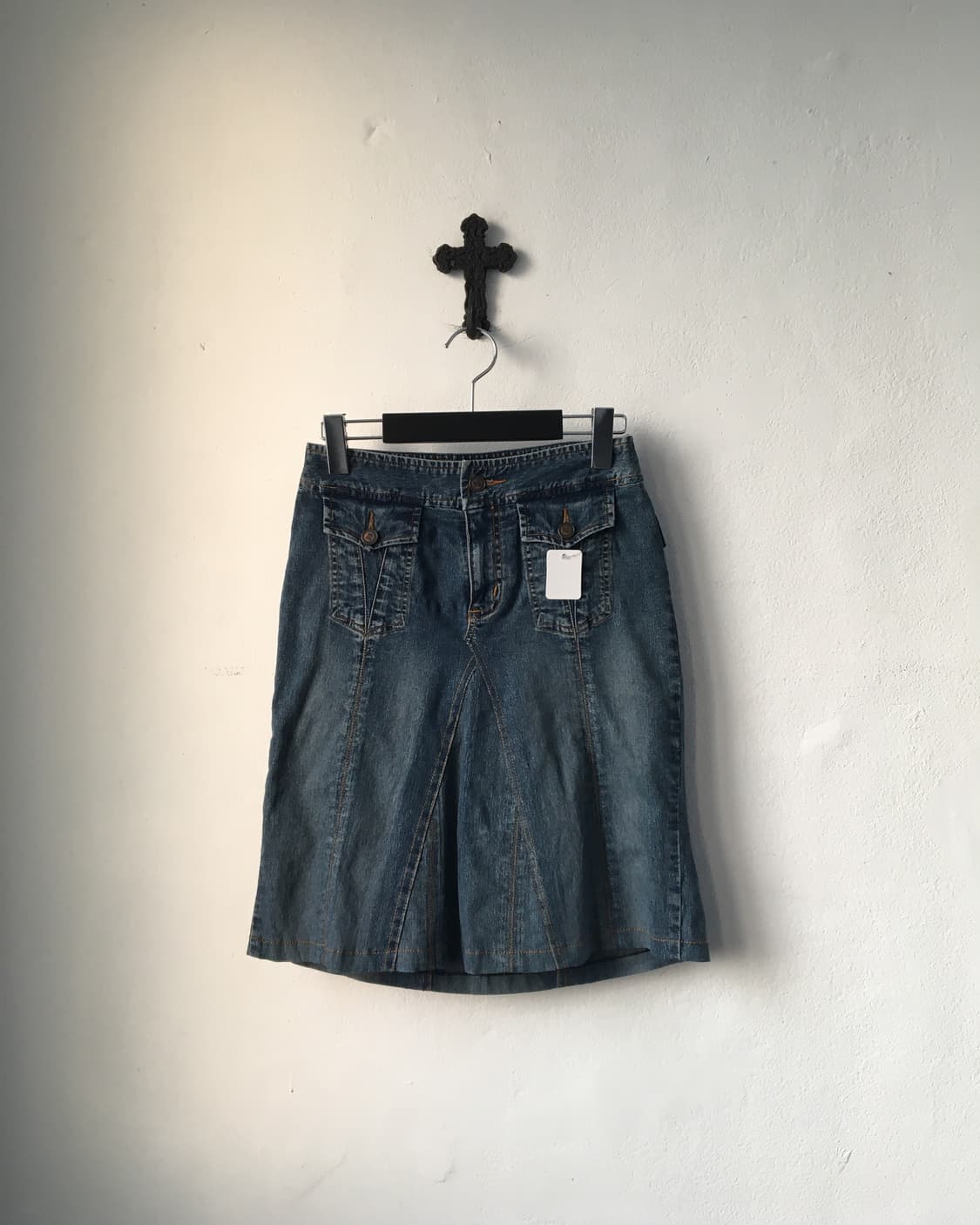 Pocket point denim midi skirt 상품이미지2