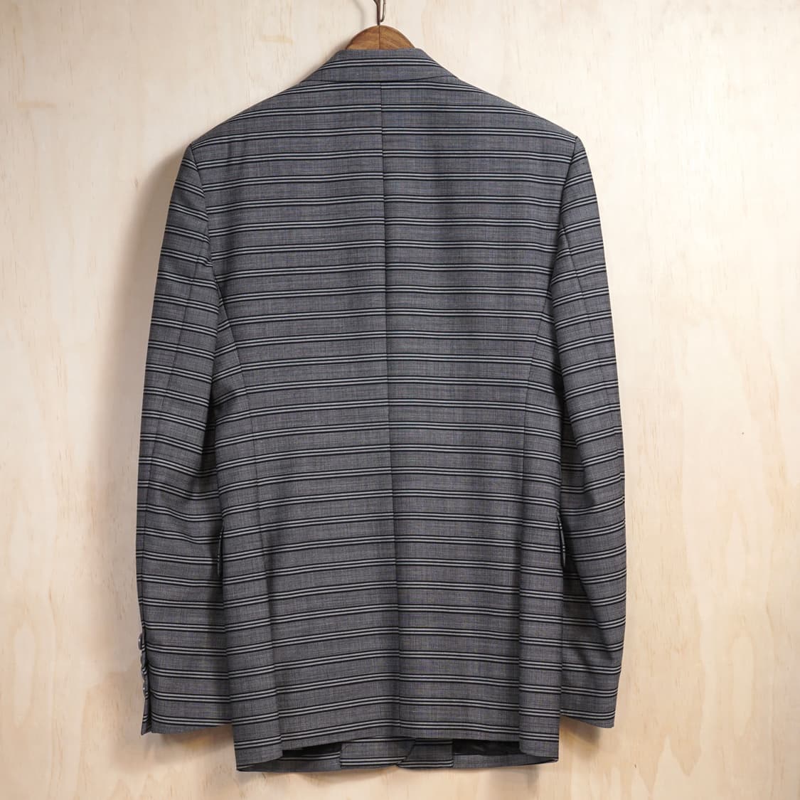 비비안웨스트우드 25AW 컬렉션 자켓 상품이미지5