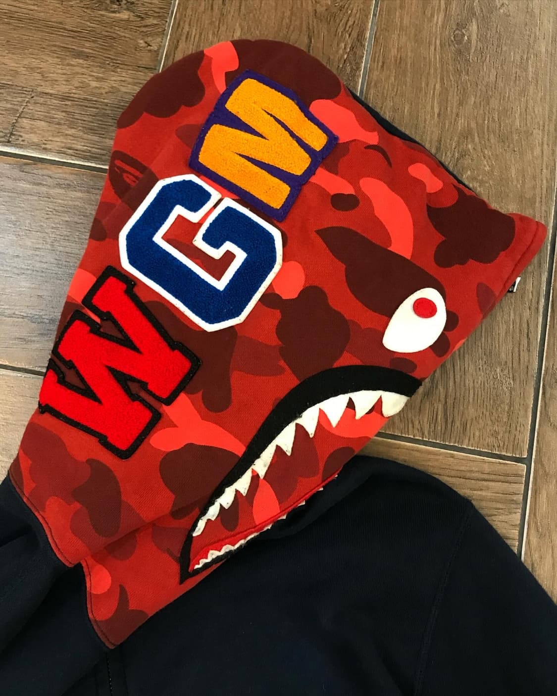 Bape Red Camouflage Shark Hood Zip-Up  상품이미지8