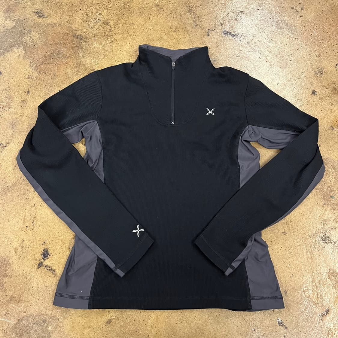 [정품/M] 몬츄라 블랙 기모 긴팔 집업 티셔츠 b14 상품이미지2