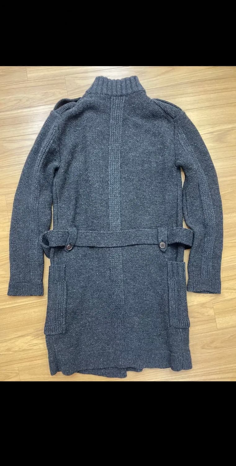 우영미 니트 코트 판매합니다. 사이즈는 46이고, 톤 다운된 색감이라 여 상품이미지2