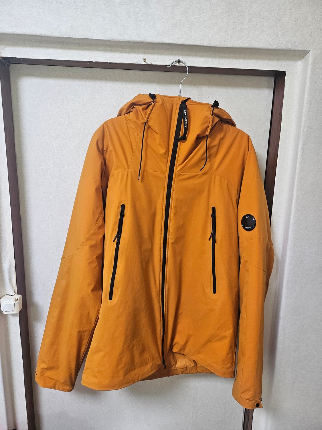 cp컴퍼니 경량패딩 50사이즈(105) 상품이미지1