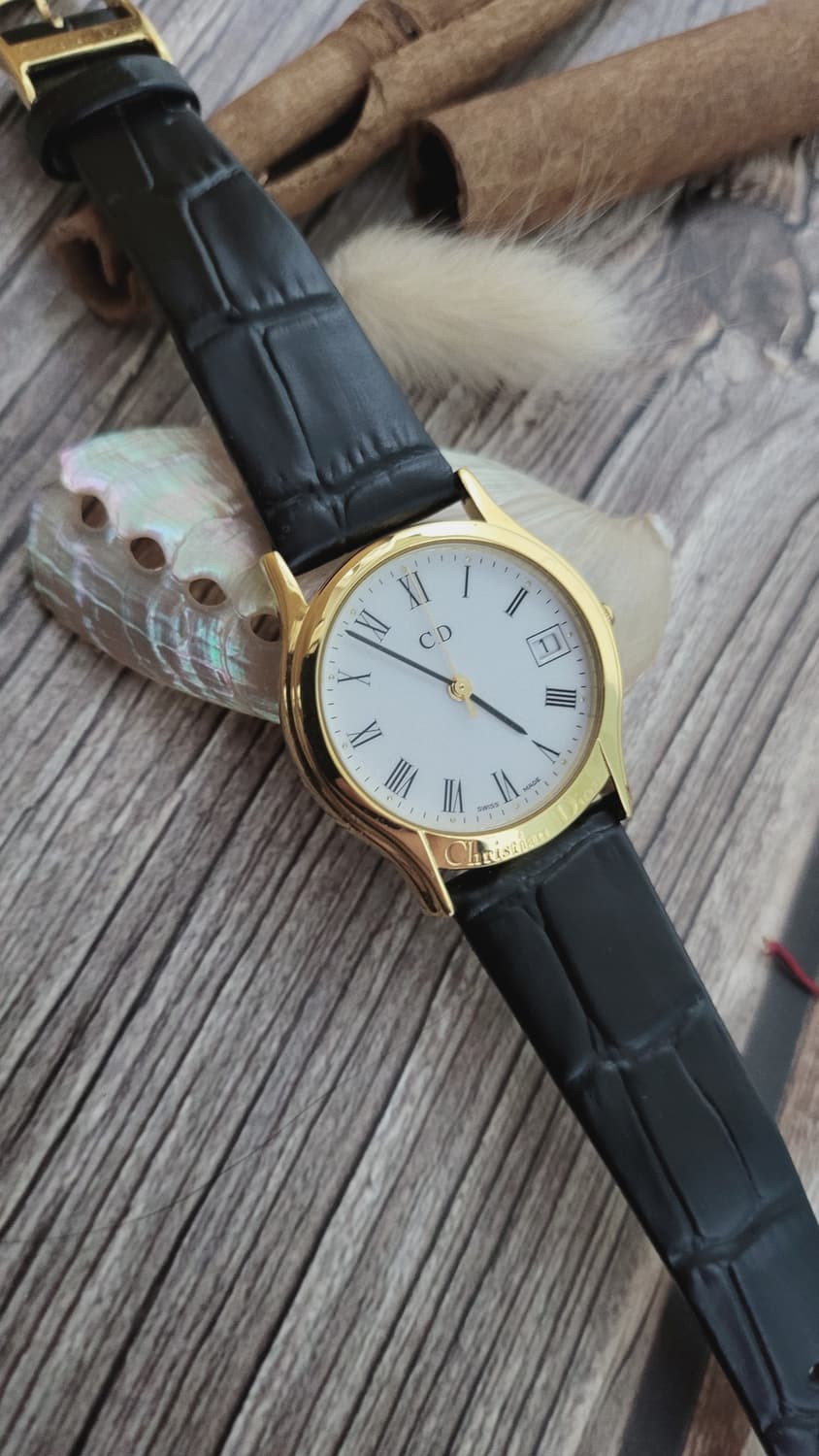 [연말세일]정품 크리스찬디올 골드 라운드 남여공용 시계 상품이미지7