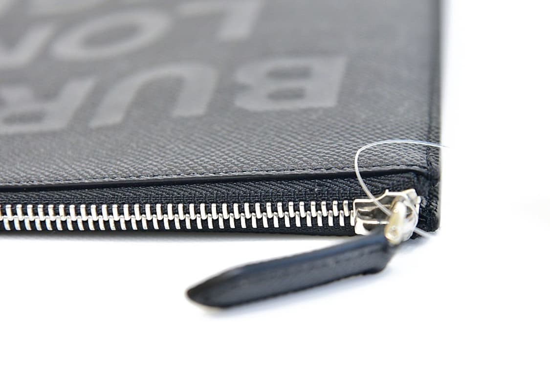 버버리 레더 클러치(정품) 상품이미지6