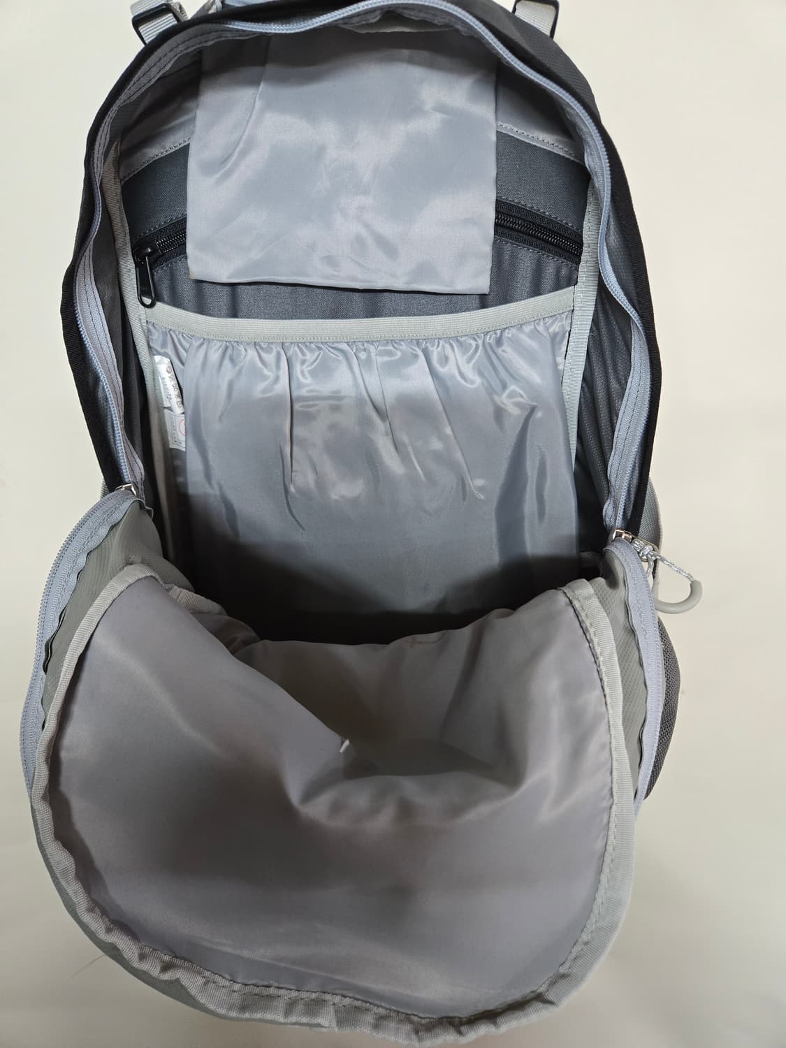 새상품)Timberline 레인보우 30L 등산가방 상품이미지5